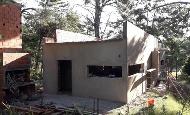 Casa a terminar en venta - 2 Dormitorios 2 Baños - 705Mts2 - Costa del Este
