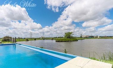 Casa en Venta y Alquiler en Laguna Azul Apto Crédito