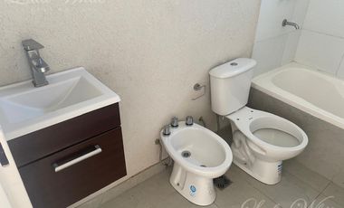 Casa en Venta y Alquiler en Laguna Azul Apto Crédito