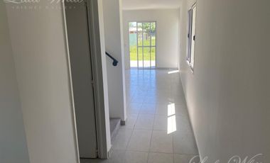 Casa en Venta y Alquiler en Laguna Azul Apto Crédito