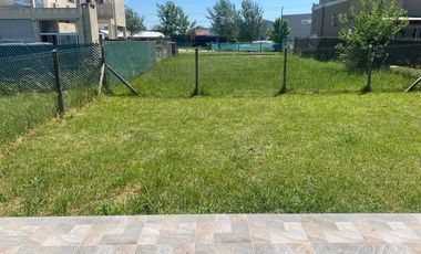 Casa en Venta y Alquiler en Laguna Azul Apto Crédito