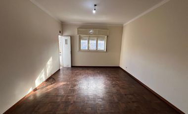 Departamento 3 amb + dependencia de servicio