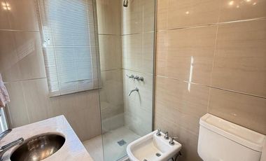 Importante casa de categoría de 4 dormitorios en VENTA en country Las Yungas, Yerba Buena