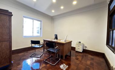 Oficina Uruguay al 700