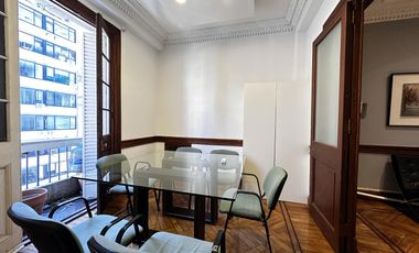 Oficina Uruguay al 700