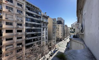 Oficina Uruguay al 700