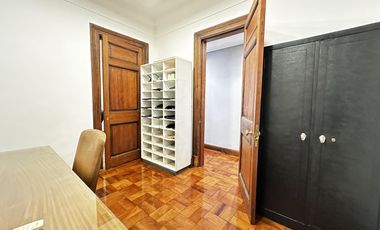 Oficina Uruguay al 700