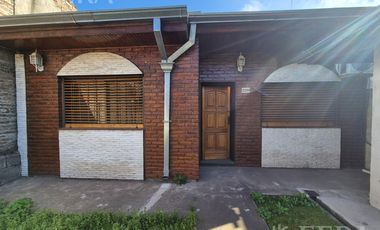 Venta PH 4 ambientes con jardín en Florencio Varela