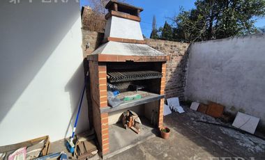 Venta PH 4 ambientes con jardín en Florencio Varela