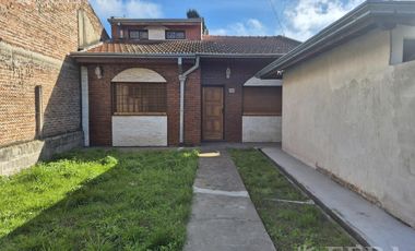 Venta PH 4 ambientes con jardín en Florencio Varela