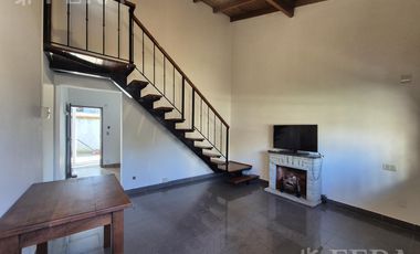 Venta PH 4 ambientes con jardín en Florencio Varela