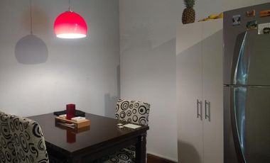 CASA EN EXCELENTE ESTADO A 100 MTS DE AV. ESPORA Y 4 CUADRAS DE ESTACION MARMOL