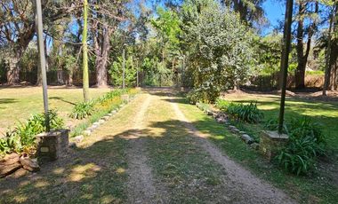 Casa quinta en venta - 2 Dormitorios 1 Baño - 10.971Mts2 - Cañuelas