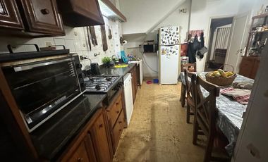 VENTA CASA 5 AMBIENTES LUMINOSA PILETA JARDIN VICENTE LOPEZ