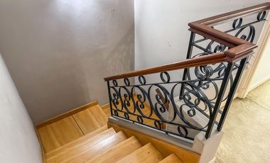 VENTA CASA 5 AMBIENTES LUMINOSA PILETA JARDIN VICENTE LOPEZ