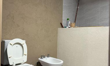 Casa en venta - 3 Dormitorios 2 Baños - Cochera - 212Mts2 - Berazategui Oeste