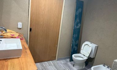 Casa en venta - 3 Dormitorios 2 Baños - Cochera - 212Mts2 - Berazategui Oeste