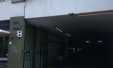 COCHERA EN PLENO CENTRO DE ADROGUE