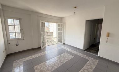 ALQUILER! Luminoso departamento de 2 dormitorios en Córdoba al 800