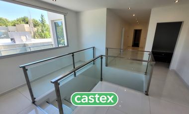 Casa  en venta en Terralagos, Canning