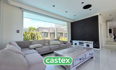 Casa  en venta en Terralagos, Canning