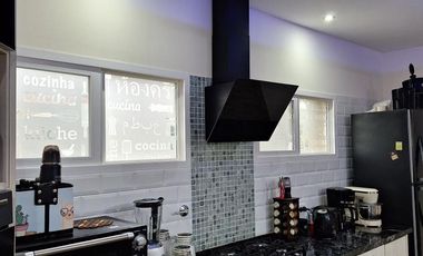 Casa en venta - 3 Dormitorios 3 Baños - Cochera - 800Mts2 - San Vicente