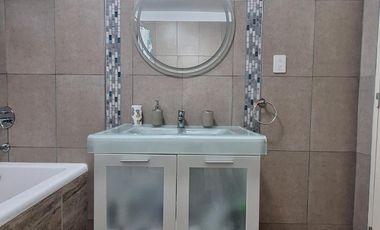 Casa en venta - 3 Dormitorios 3 Baños - Cochera - 800Mts2 - San Vicente