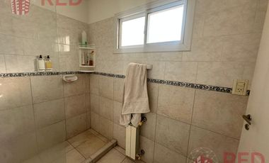 Vende PH en  Terrazas del Neuquén