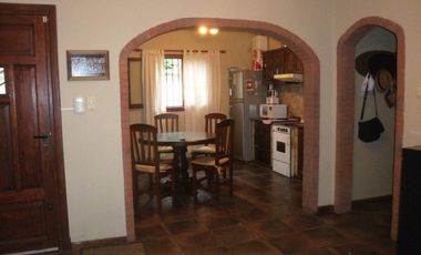 CHALET FRENTE A LA ESTACION MARMOL