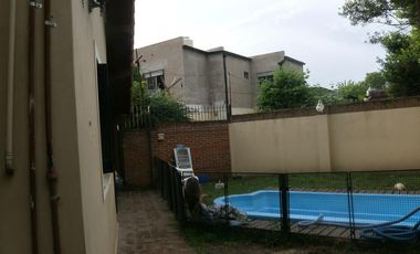 CHALET FRENTE A LA ESTACION MARMOL