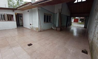 Casa en alquiler - 2 Dormitorios 1 Baño - Mar del Plata