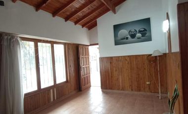 Casa en alquiler - 2 Dormitorios 1 Baño - Mar del Plata