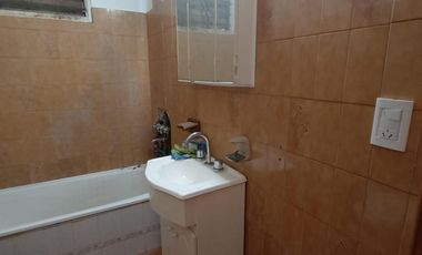 Casa en alquiler - 2 Dormitorios 1 Baño - Mar del Plata