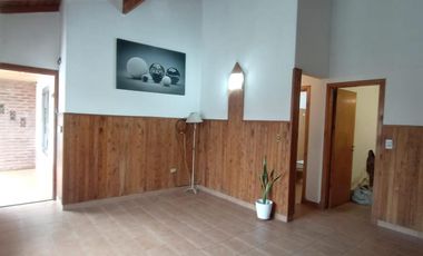 Casa en alquiler - 2 Dormitorios 1 Baño - Mar del Plata