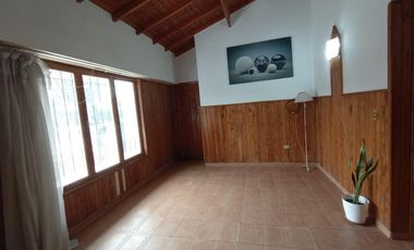 Casa en alquiler - 2 Dormitorios 1 Baño - Mar del Plata