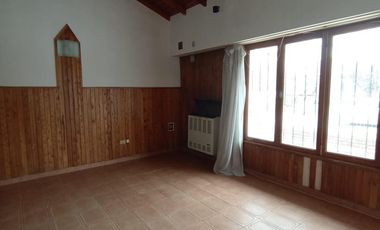Casa en alquiler - 2 Dormitorios 1 Baño - Mar del Plata