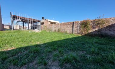 Casa a terminar de dos dormitorios en venta Lomas de Alicia, Granadero Baigorria