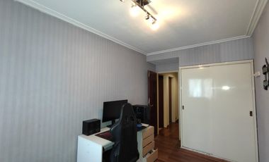 CASA CON DOS LOCALES SOBRE AVENIDA - ACEPTA DEPTO EN ADROGUE O CANNING