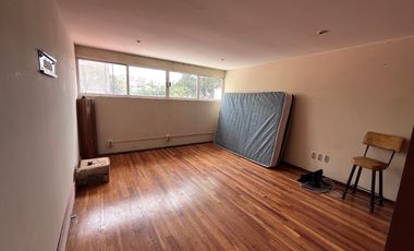 Casa en Renta  Con Uso De Suelo Para Oficinas, Insurgentes San Borja
