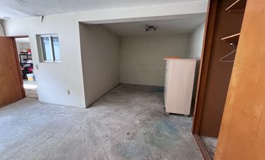 Casa en Renta  Con Uso De Suelo Para Oficinas, Insurgentes San Borja