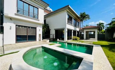 ALQUILER DE CASA EN COSTA DEL ESTE CON PISCINA, 1042MT2 DIS FEB 25 JP