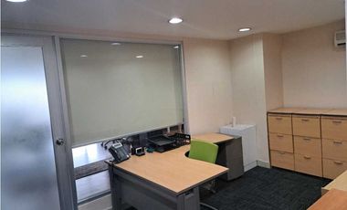 ALQUILER DE OFICNA  EN VIA ISRAEL FRENTE A MULTIPLAZA