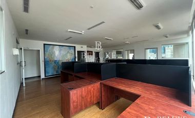 VENTA/ ALQUILER DE OFICINA AMOBLADA EN OBARRIO (8)