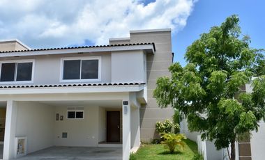 CASA EN VENTA BOSQUES DEL PACIFICO WOODLANDS PANAMA PACIFICO