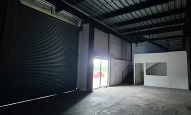 JUAN DIAZ / 500M / GALERA CON OFICINA / MEZZANINE / ANDEN / SOBRE VIA