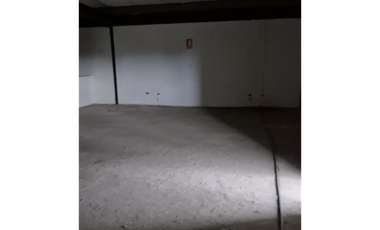 JUAN DIAZ / 500M / GALERA CON OFICINA / MEZZANINE / ANDEN / SOBRE VIA