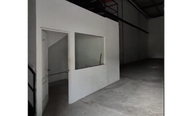 JUAN DIAZ / 500M / GALERA CON OFICINA / MEZZANINE / ANDEN / SOBRE VIA