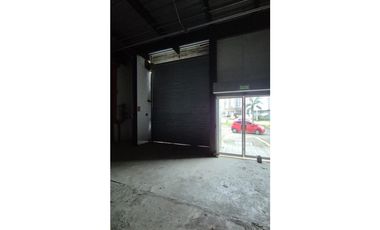 JUAN DIAZ / 500M / GALERA CON OFICINA / MEZZANINE / ANDEN / SOBRE VIA