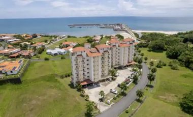 SE VENDE APARTAMENTO EN VISTA MAR GOLF BEACH & MARINA- 7170RC
