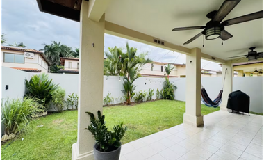 PANAMA PACIFICO / WOODLANDS / 198M / 3 HABITACION / 2 NIVEL / TERRAZA